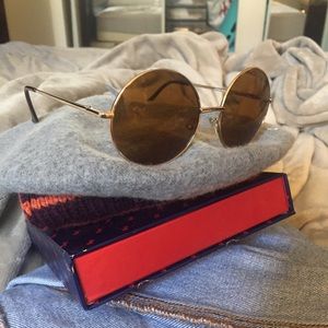 Express round sunglasses